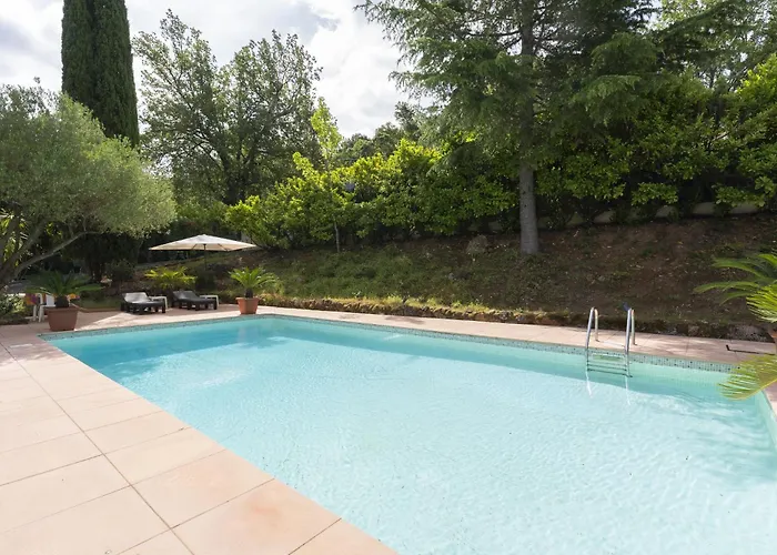 - Les Adrets Esterel * Fréjus