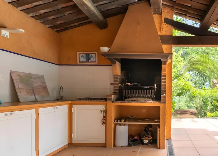 - Les Adrets Esterel * Fréjus